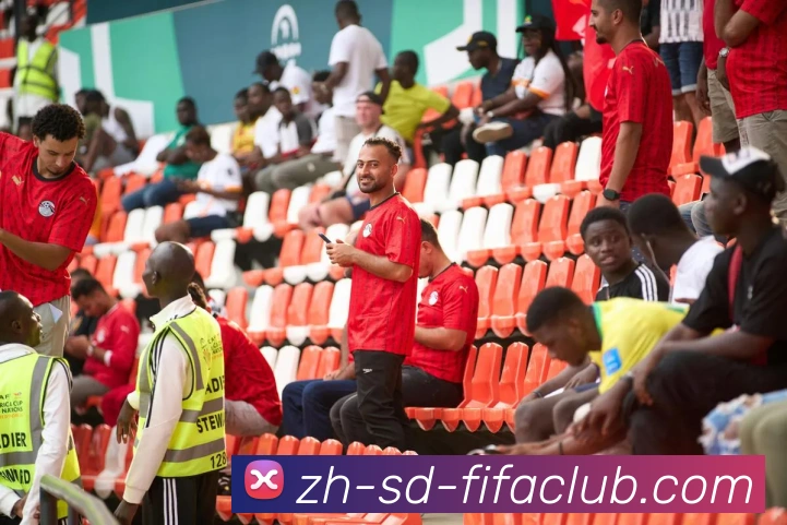 火箭队2005年球员名单回顾及球队变化解析